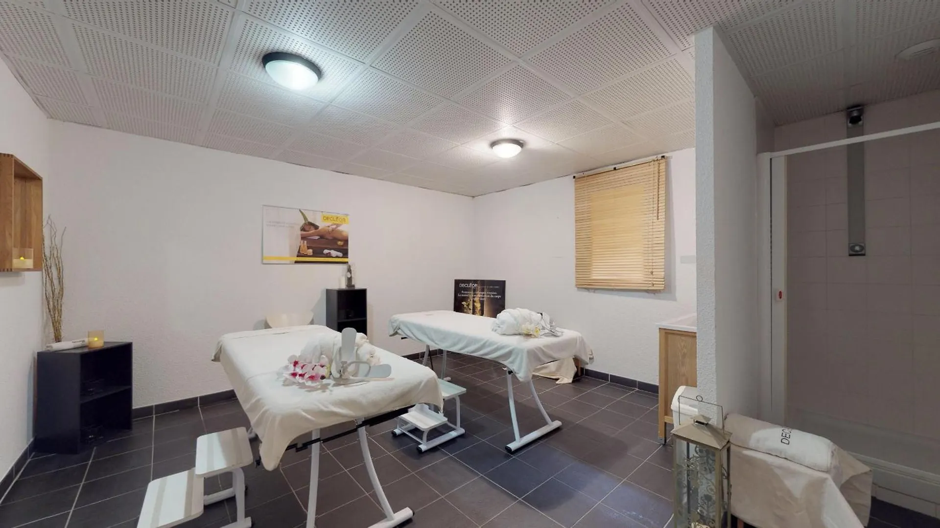 דירה אורל Hameau 4 301 - Spa & Piscine Appartement 4 Pers