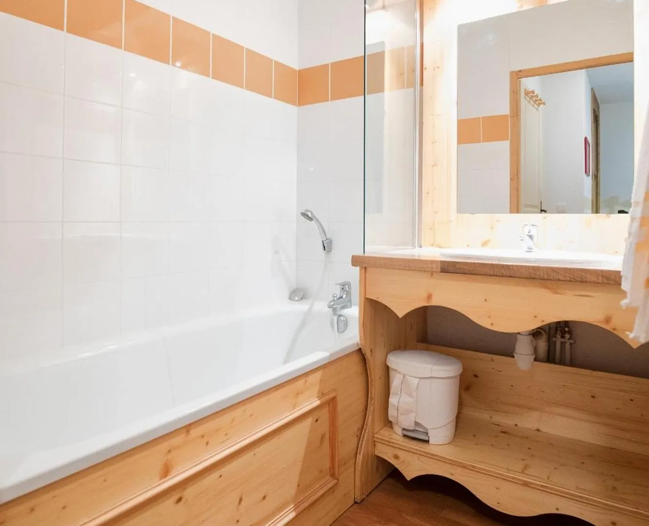 אורל Hameau 4 301 - Spa & Piscine Appartement 4 Pers